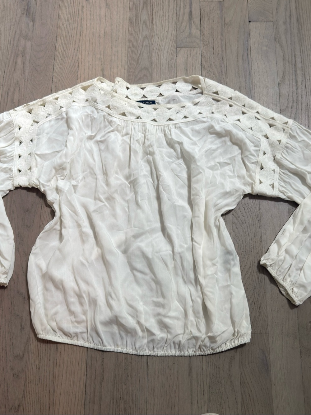 Max Edition Cream Crochet Long Sleeve Peasant Blouse Medium
